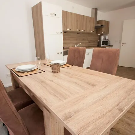 50230... קרוליננזיל